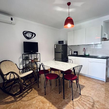 Apartamento Mdm House Sutomore Exterior foto